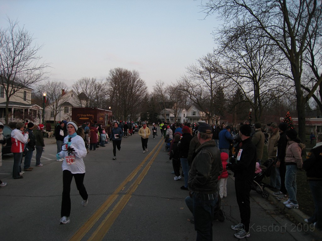 Holiday Hustle 5K 2009 495.jpg - The 2009 running of the Holiday Hustle 5K put on by Running Fit in Dexter Michigan on a sunny but 28 degree on December 5, 2009.